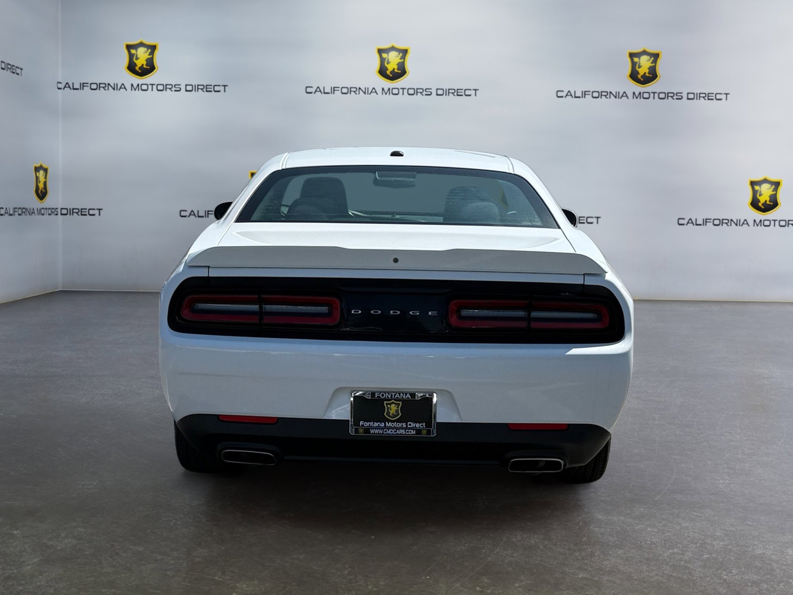Used 2019 Dodge Challenger SXT image 4