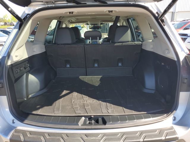 Used 2022 Subaru Forester Touring w/ Popular Package #2 image 9
