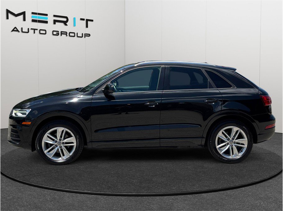 Used 2017 Audi Q3 2.0T Premium w/ Convenience Package AWD/4WD image 5