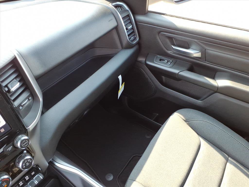 New 2026 RAM 1500 Express image 31