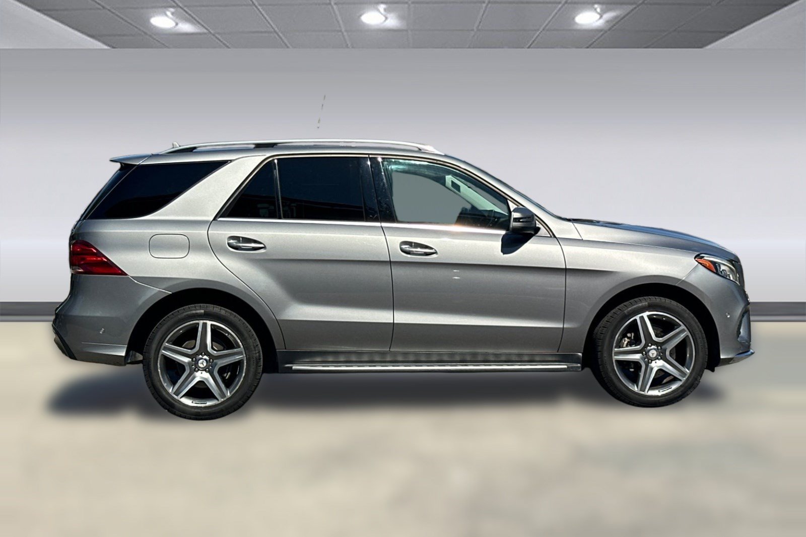 Used 2016 Mercedes-Benz GLE 400 4MATIC image 8