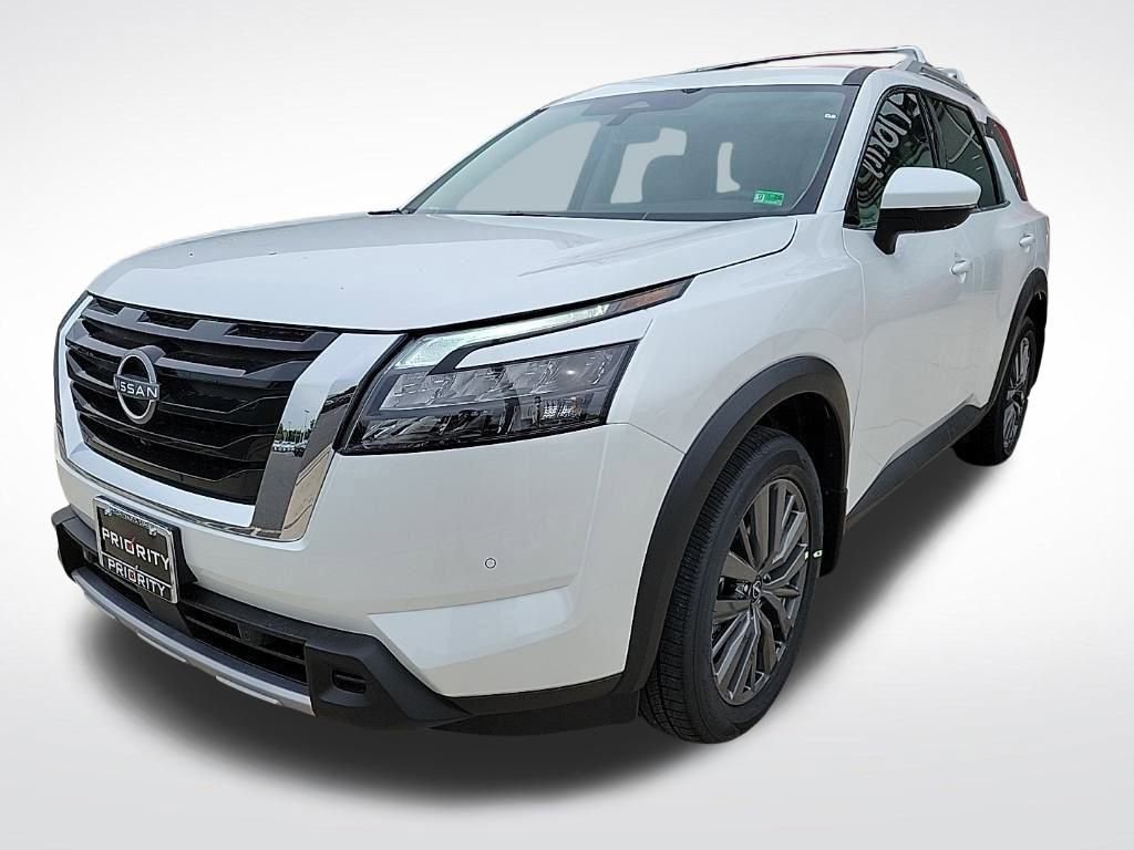 New 2025 Nissan Pathfinder SL