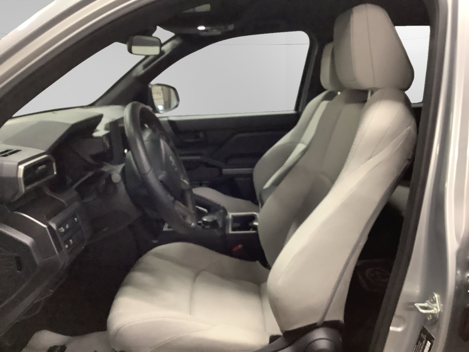 Certified 2025 Toyota 4Runner SR5 image 9