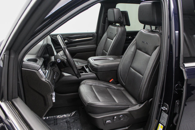 Certified 2021 GMC Yukon Denali w/ Denali Premium Package AWD/4WD image 12
