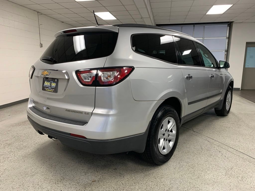 Used 2016 Chevrolet Traverse LS FWD image 7