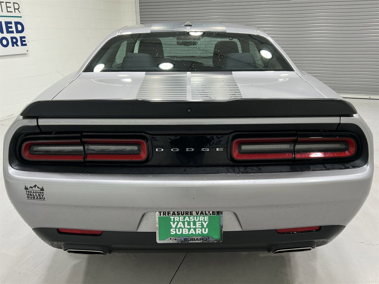Used 2017 Dodge Challenger SXT w/ Blacktop Package image 7