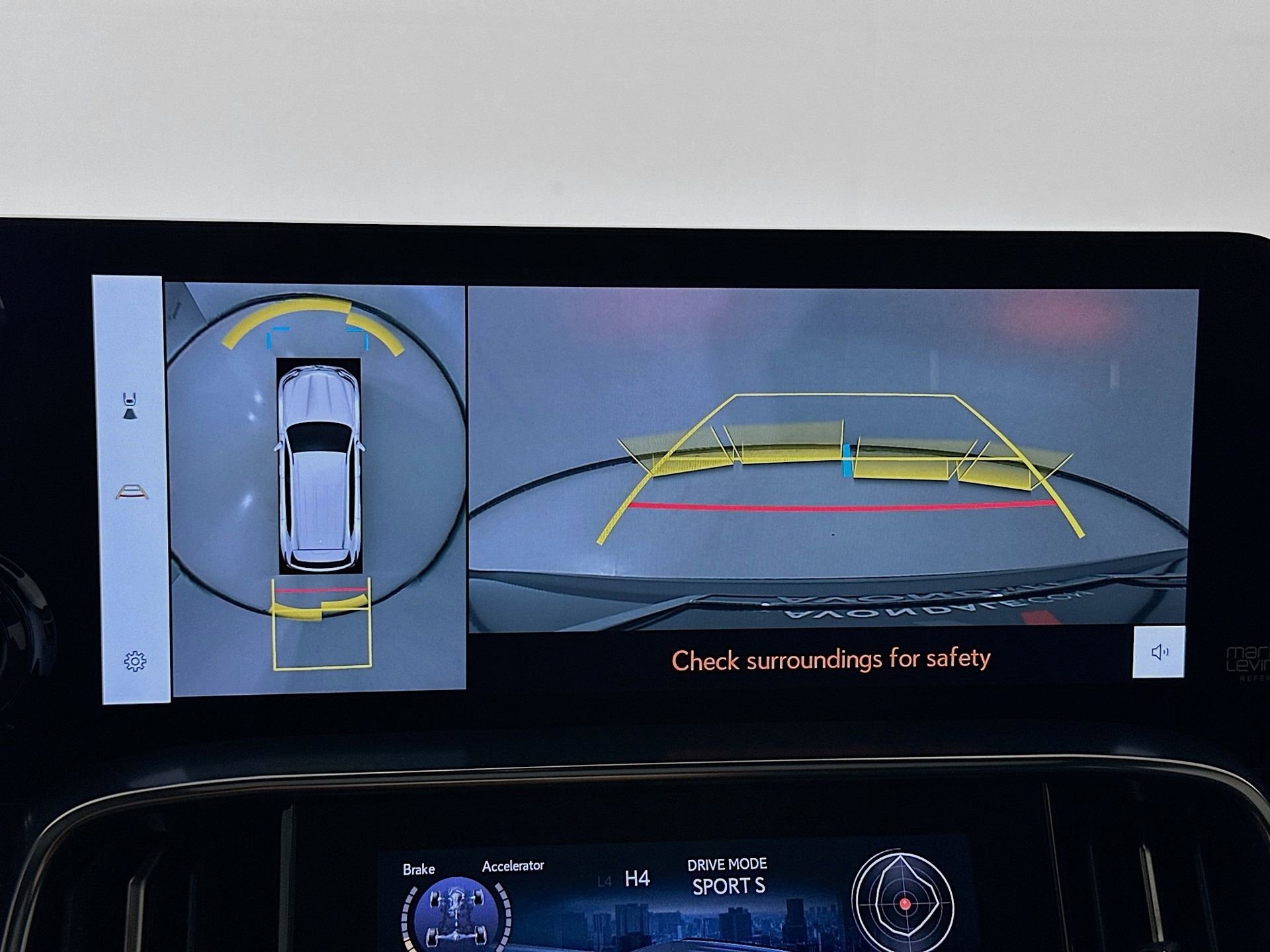 Used 2025 Lexus LX 700h Luxury image 15