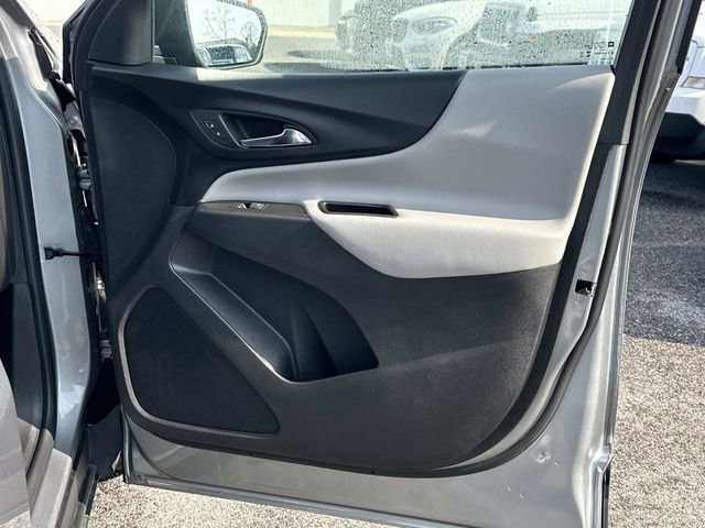Used 2023 Chevrolet Equinox LS w/ LS Convenience Package image 19