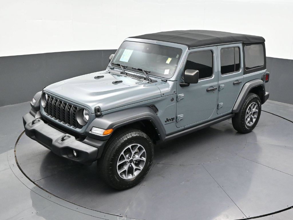 Used 2024 Jeep Wrangler Unlimited Sport AWD/4WD image 17