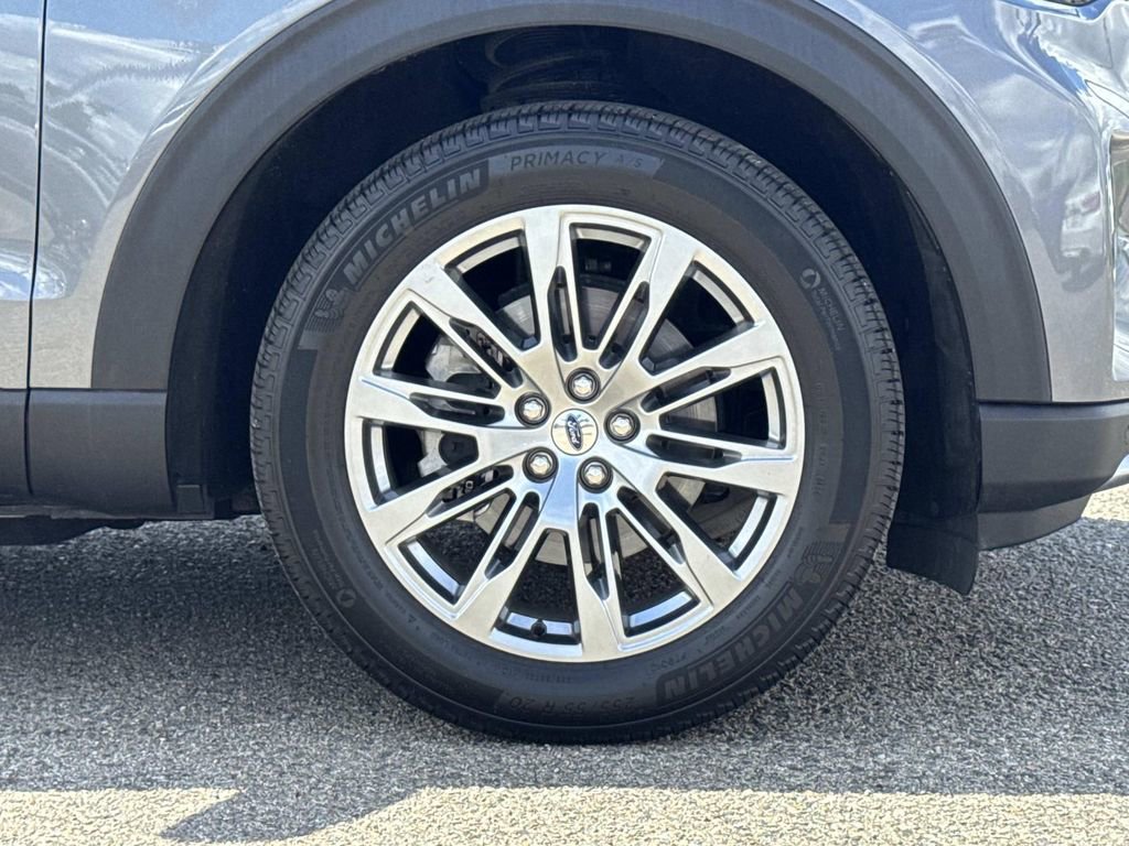 Certified 2025 Ford Explorer Platinum RWD image 31
