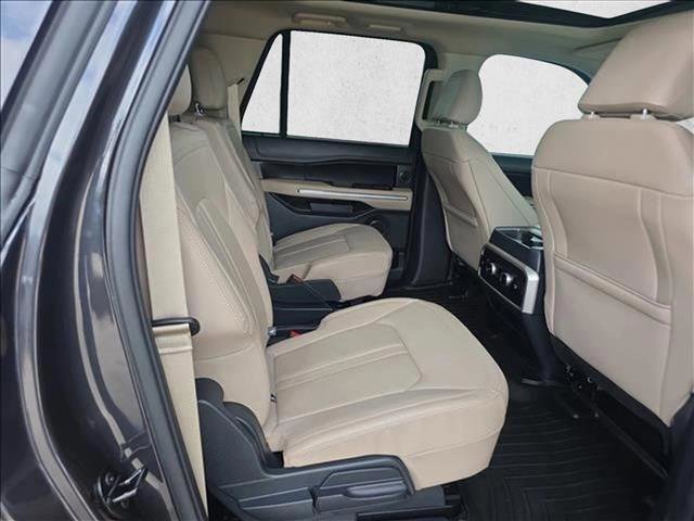 Used 2024 Ford Expedition Max Limited AWD/4WD image 16