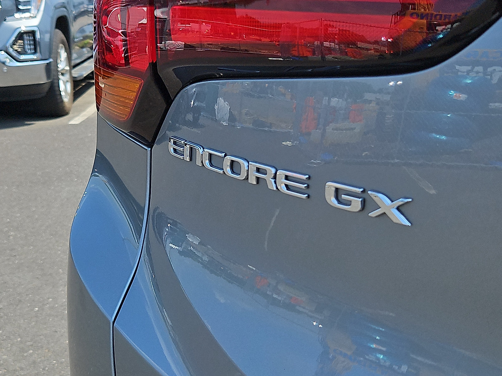 Used 2024 Buick Encore GX Preferred FWD image 30