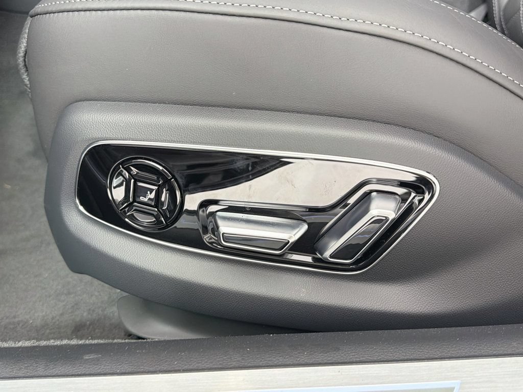 New 2027 Audi S8 AWD/4WD image 21