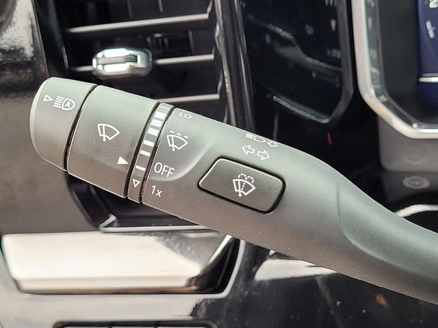 Used 2025 Chevrolet Silverado 1500 ZR2 w/ Technology Package AWD/4WD image 31