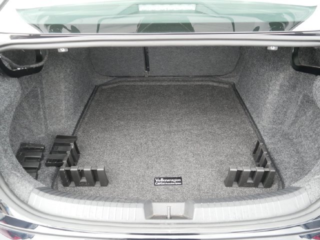 Certified 2025 Volkswagen Jetta GLI Autobahn FWD image 18