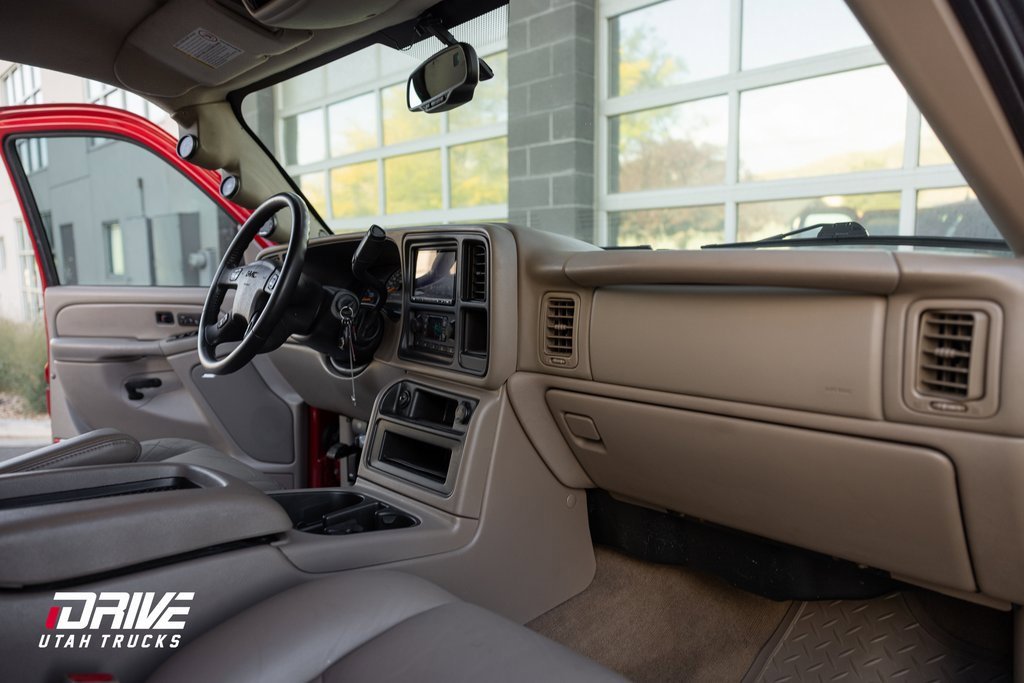 Used 2007 GMC Sierra 2500 SLT w/ Heavy-Duty Power Package image 21