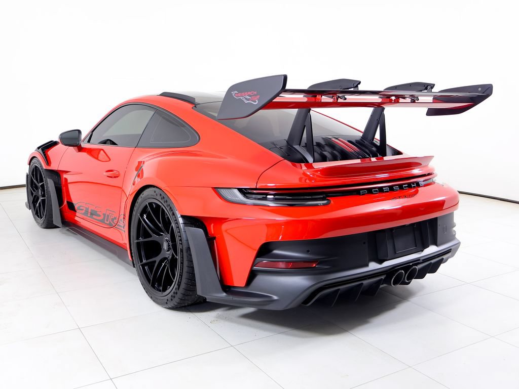 Certified 2025 Porsche 911 GT3 RS RWD image 3