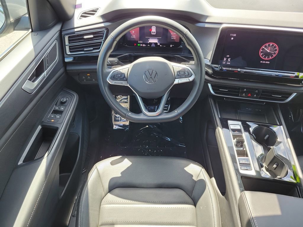 Used 2024 Volkswagen Atlas Cross Sport SEL R-Line AWD/4WD image 15