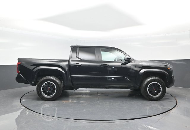 Used 2024 Toyota Tacoma SR5 AWD/4WD image 3