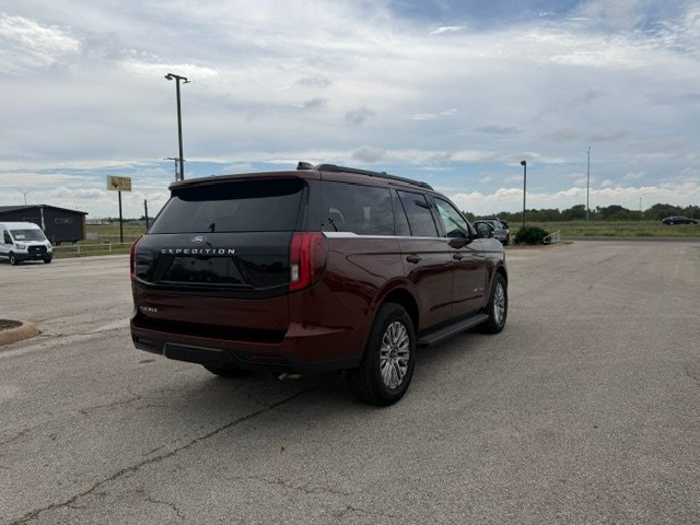 New 2027 Ford Expedition Platinum AWD/4WD image 4