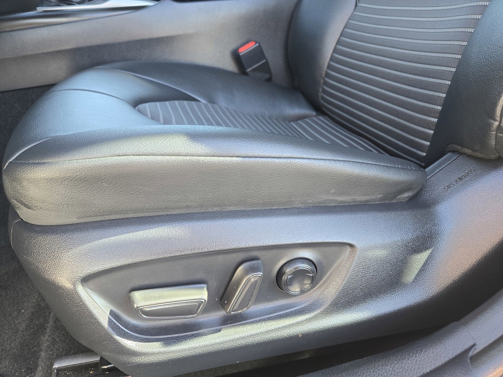 Used 2024 Toyota Camry SE image 20