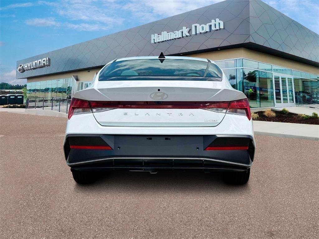New 2025 Hyundai Elantra Limited image 6