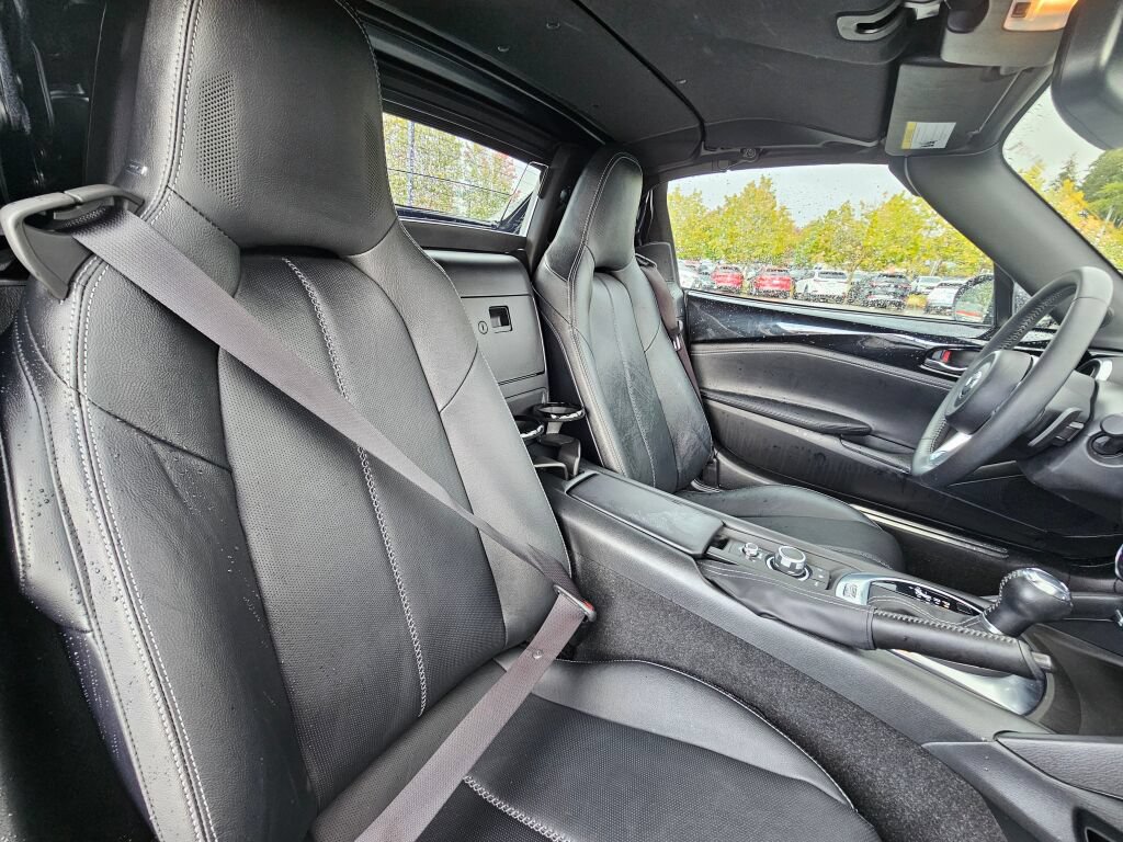 Certified 2021 MAZDA MX-5 Miata RF Grand Touring RWD image 29