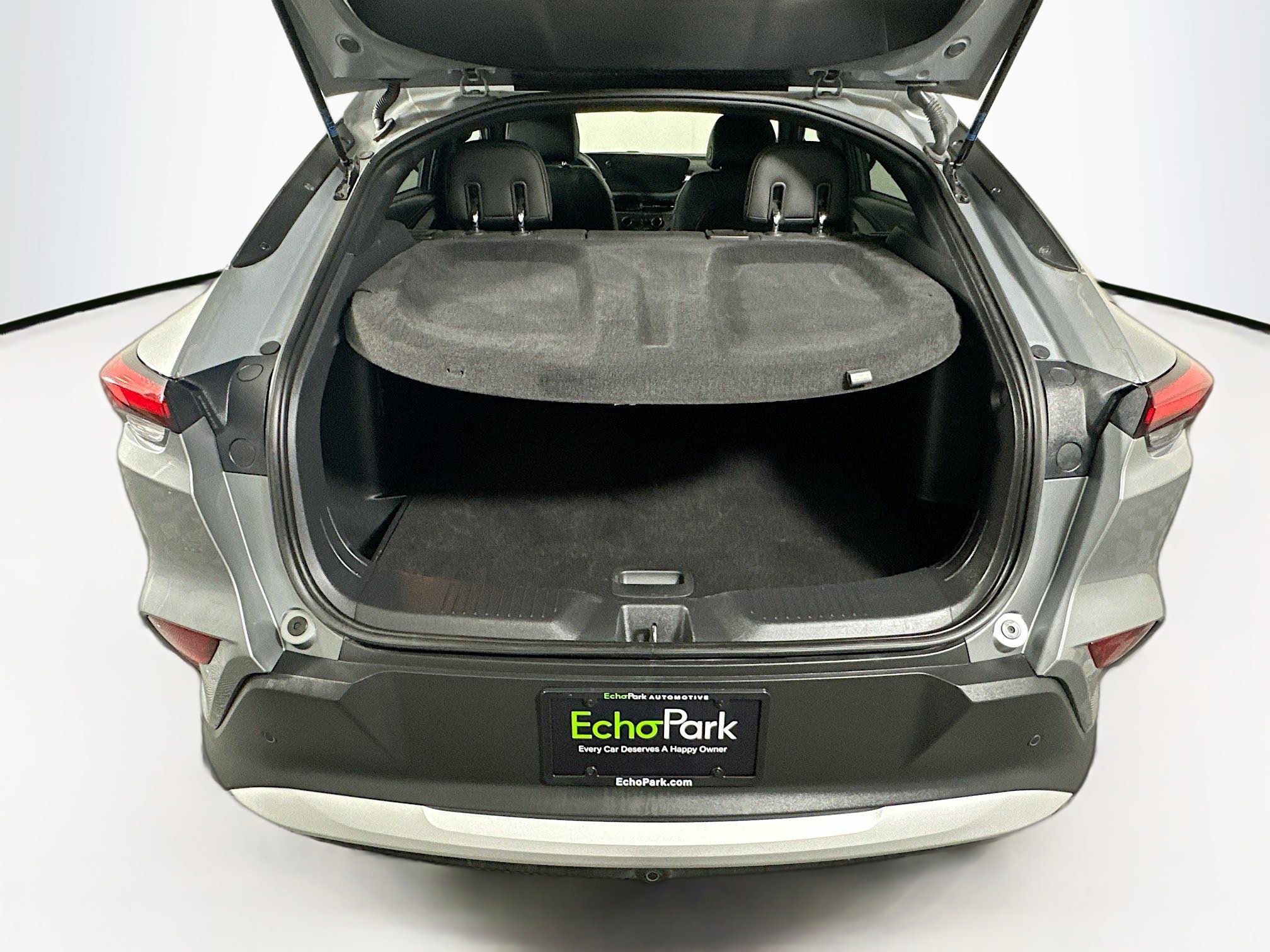 Used 2025 Buick Envista Preferred FWD image 28