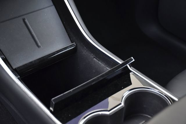 Used 2021 Tesla Model Y Long Range image 11