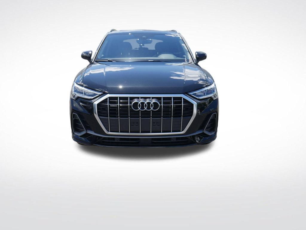 Used 2025 Audi Q3 2.0T Premium w/ Convenience Package AWD/4WD image 10