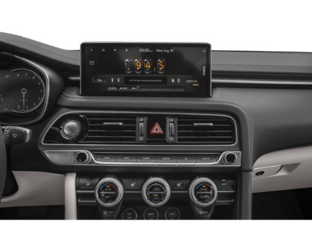 Used 2022 Genesis G70 3.3T image 13