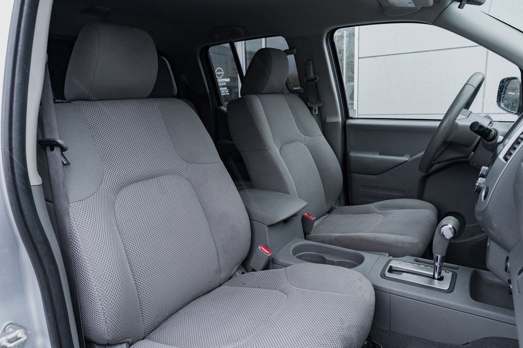 Used 2019 Nissan Frontier SV image 25