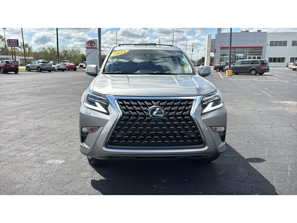 Used 2023 Lexus GX 460 Premium w/ Premium Package AWD/4WD image 2