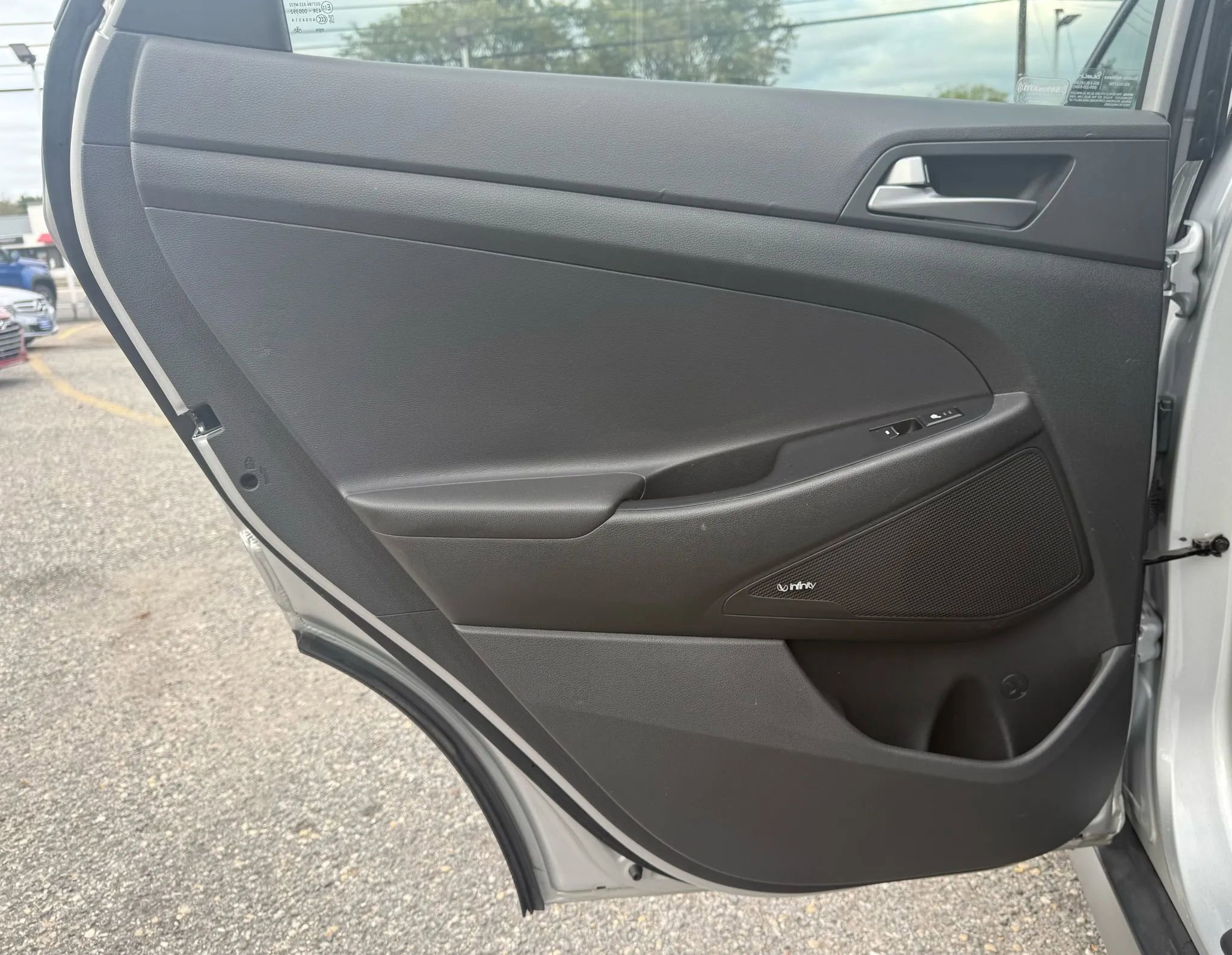 Used 2017 Hyundai Tucson Limited w/ Limited Ultimate Package 03 image 12