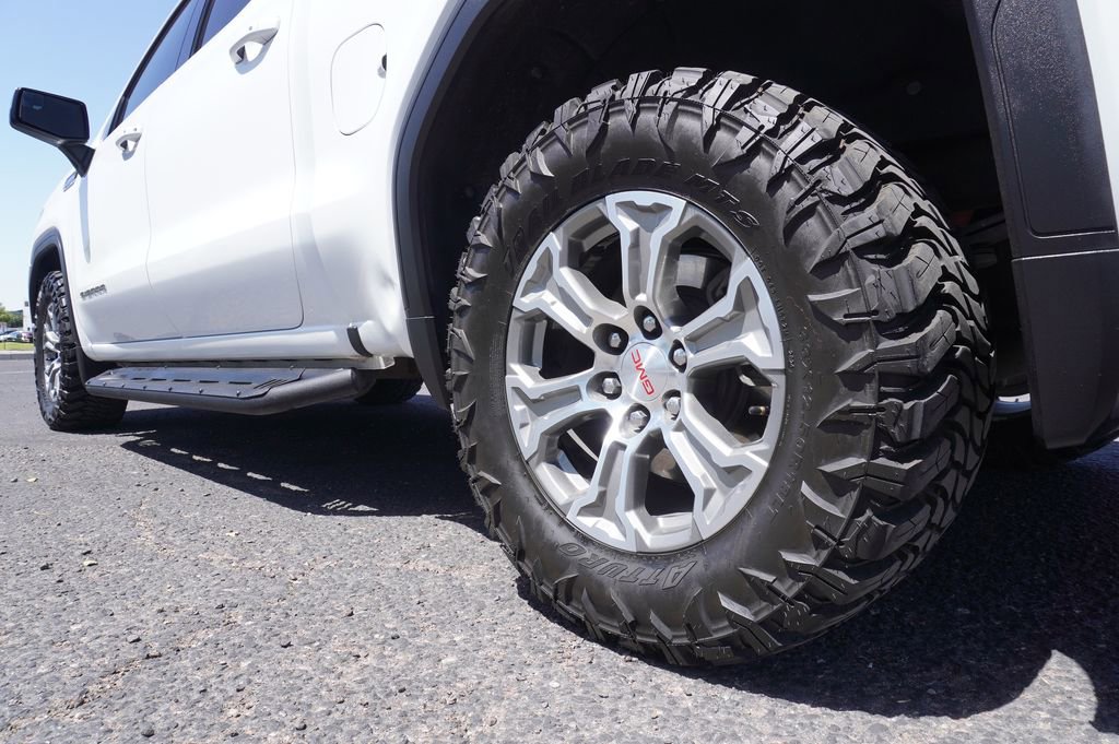 Used 2021 GMC Sierra 1500 SLE w/ X31 Off-Road Package AWD/4WD image 8