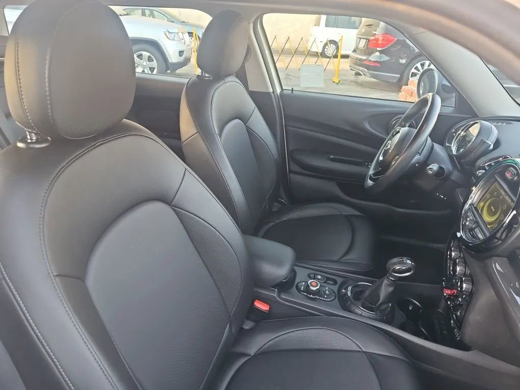 Used 2016 MINI Cooper Clubman image 11