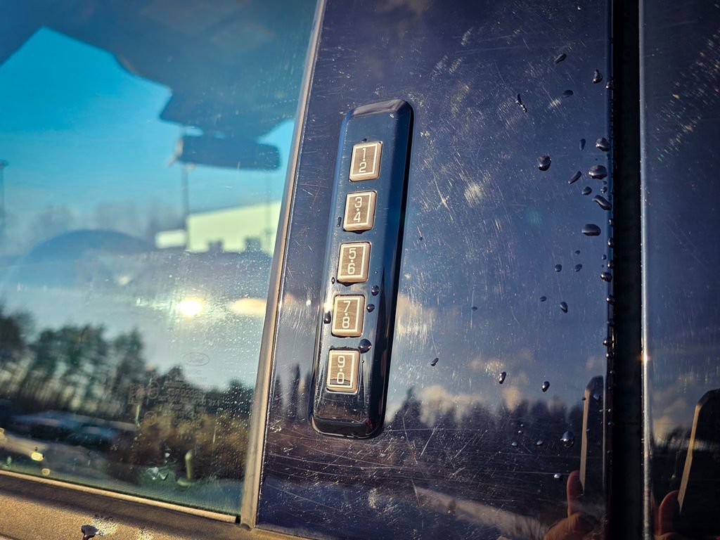 Used 2022 Ford F150 XLT w/ Equipment Group 302A High image 11