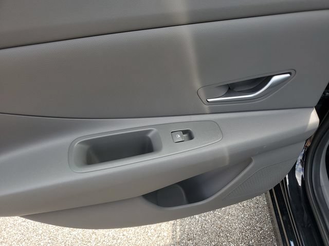 Used 2023 Hyundai Elantra SEL FWD image 15