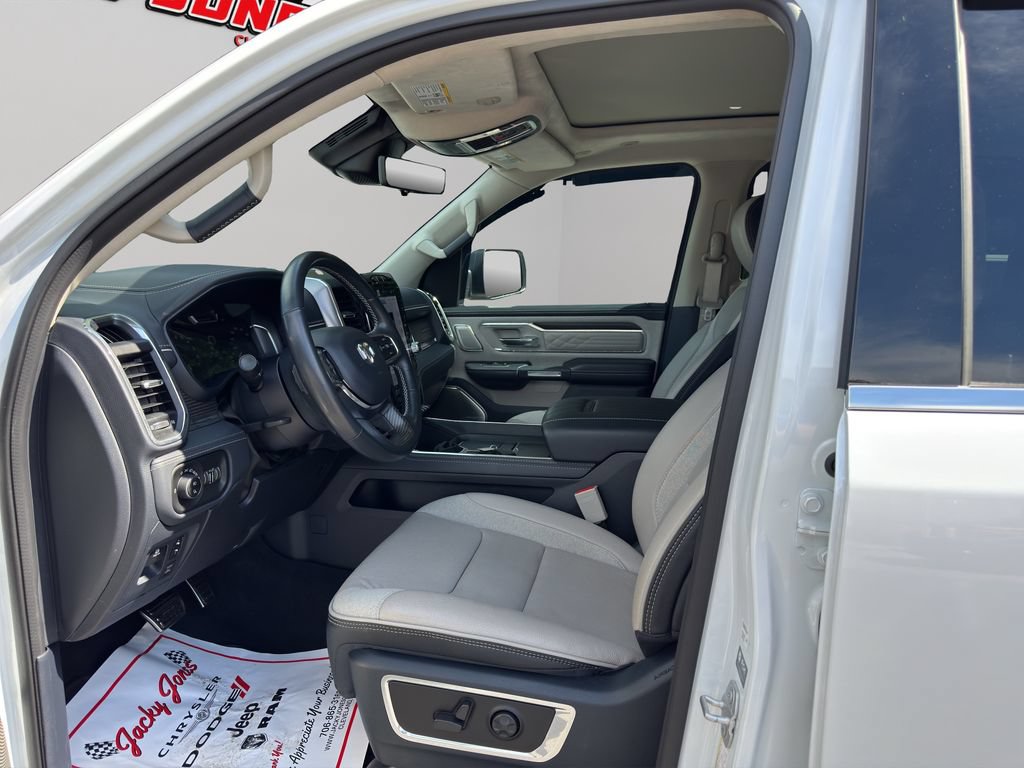 Used 2023 RAM 1500 Limited AWD/4WD image 4
