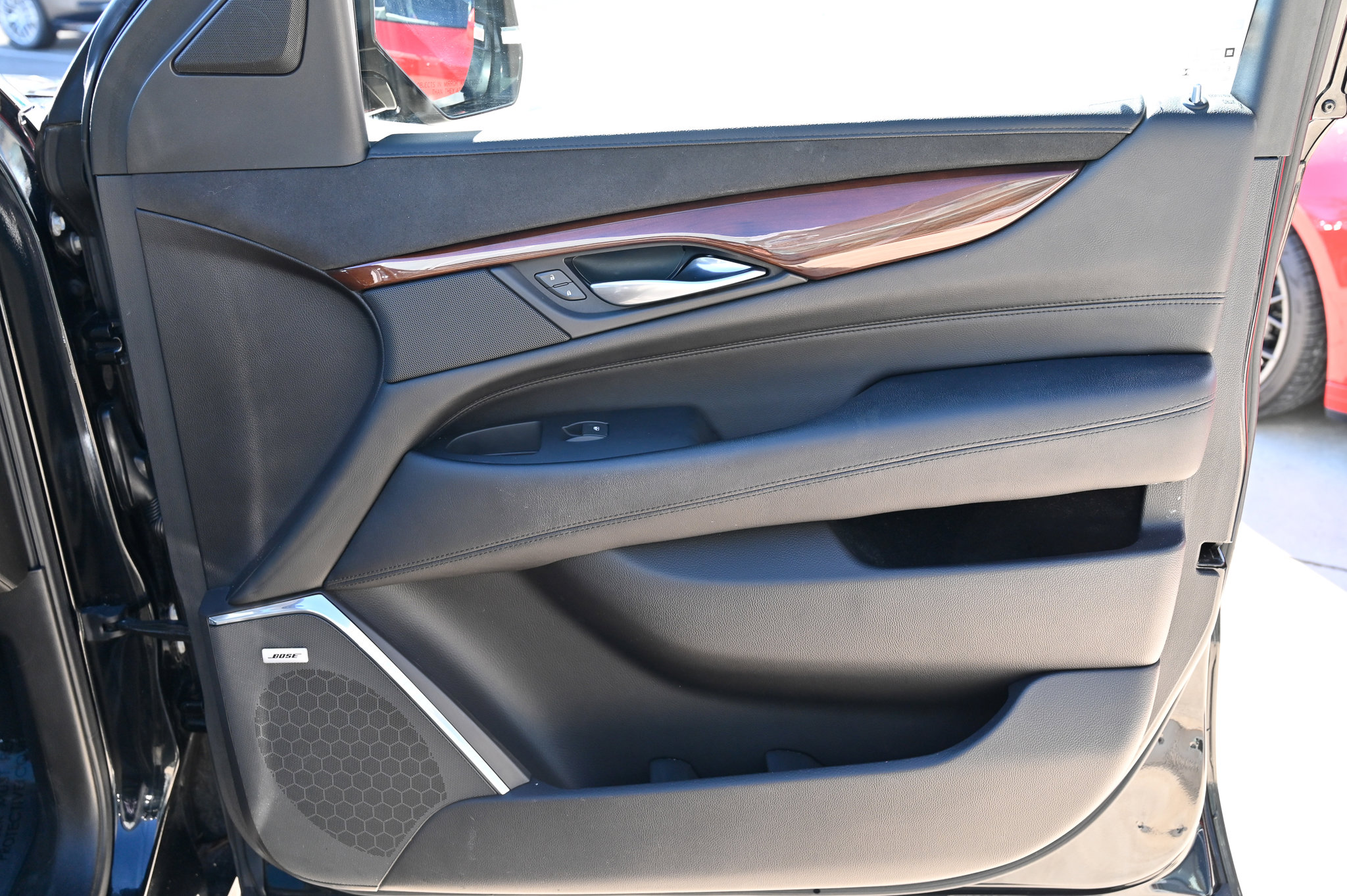 Used 2017 Cadillac Escalade ESV Luxury image 60