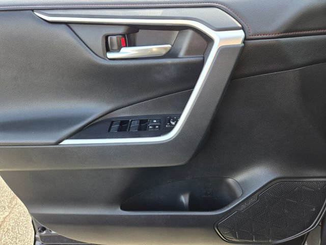 Used 2021 Toyota RAV4 TRD Off-Road AWD/4WD image 35