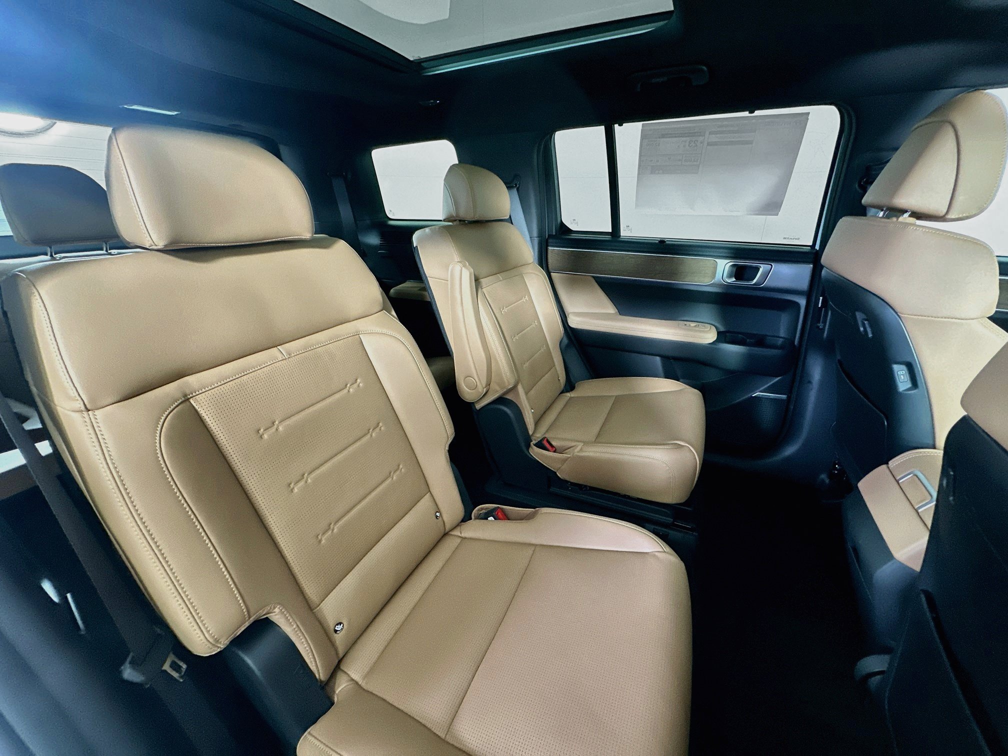 New 2027 Hyundai Santa Fe Limited AWD/4WD image 29