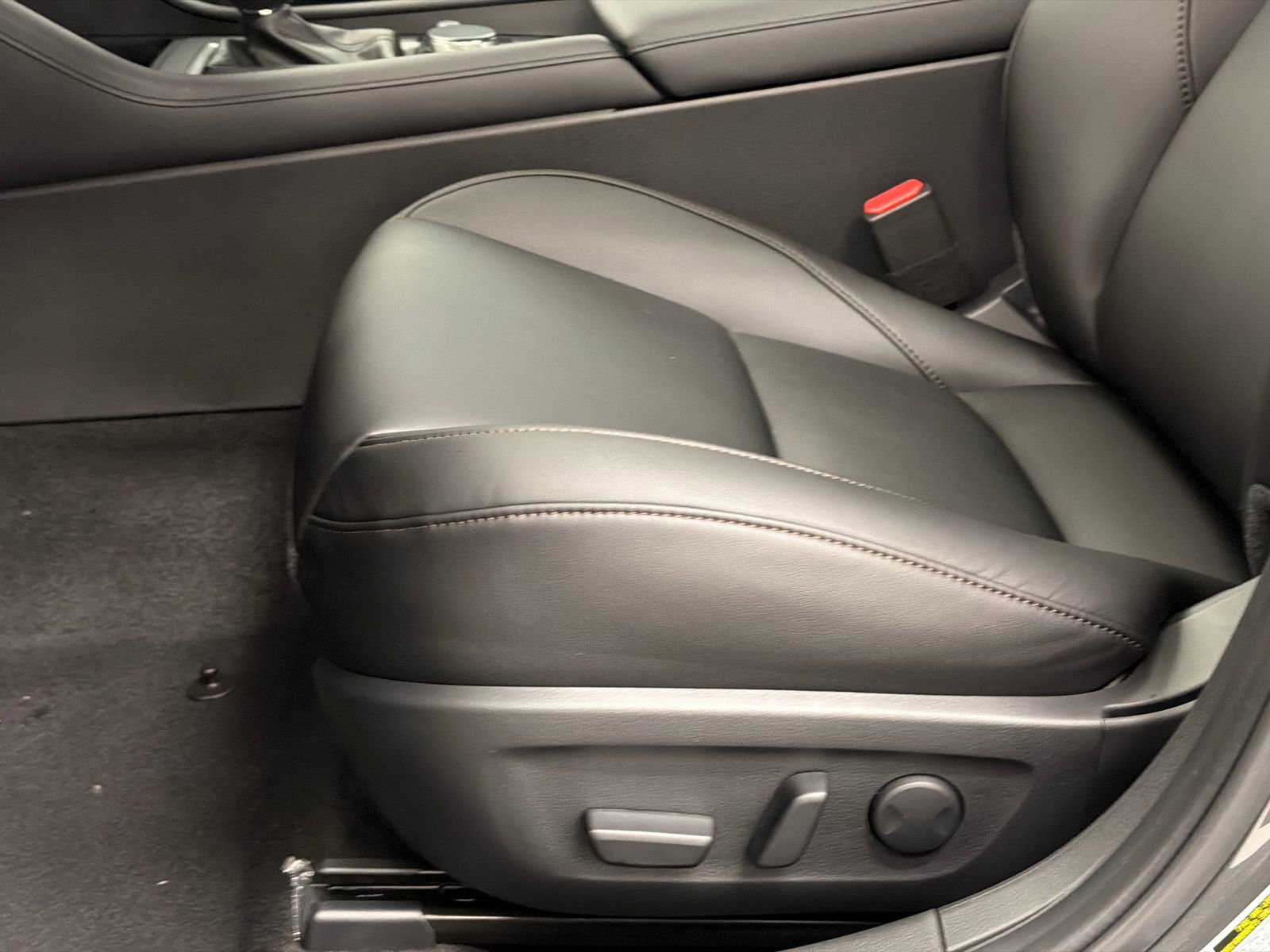 New 2026 MAZDA MAZDA3 s FWD image 16