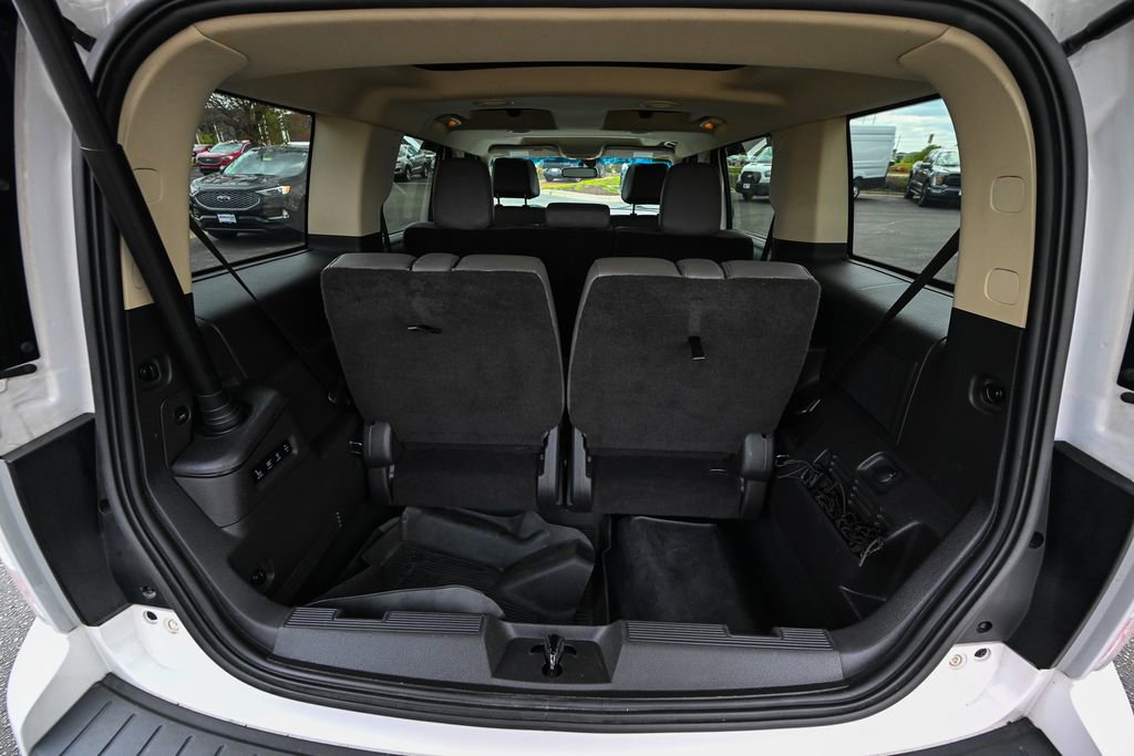 Used 2018 Ford Flex Limited w/ Equipment Group 303A AWD/4WD image 16
