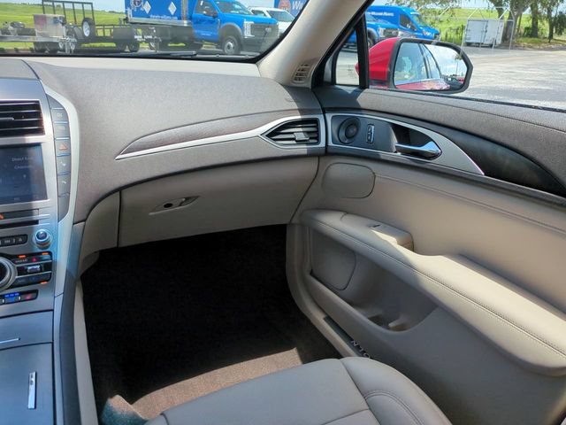 Used 2020 Lincoln MKZ Reserve w/ Elements Package FWD image 16