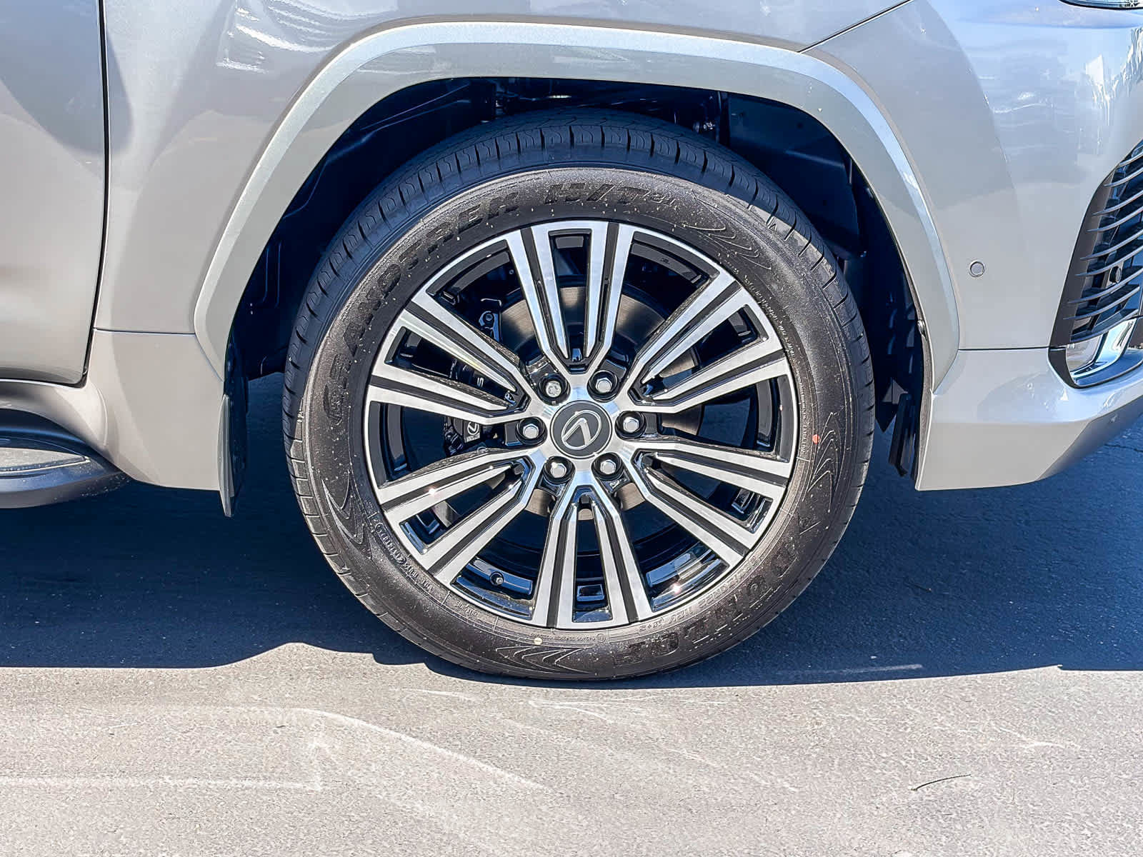 New 2026 Lexus LX 700h Luxury AWD/4WD image 12