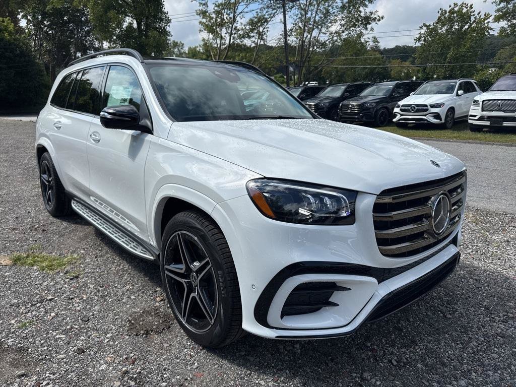 Used 2026 Mercedes-Benz GLS 450 4MATIC image 1