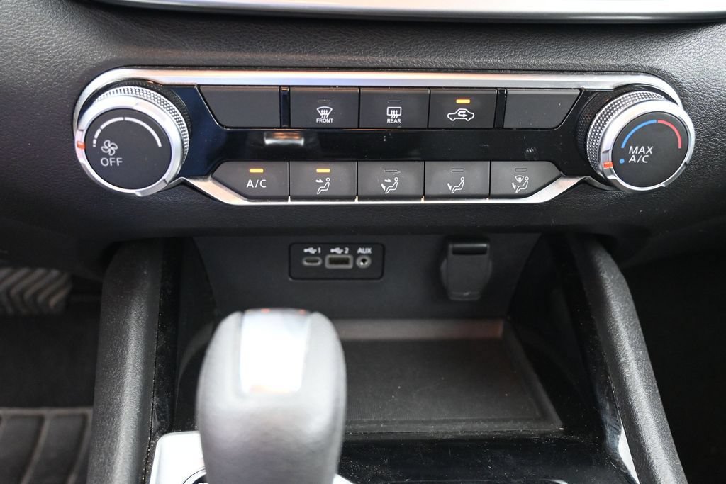 Used 2024 Nissan Altima 2.5 SV FWD image 23