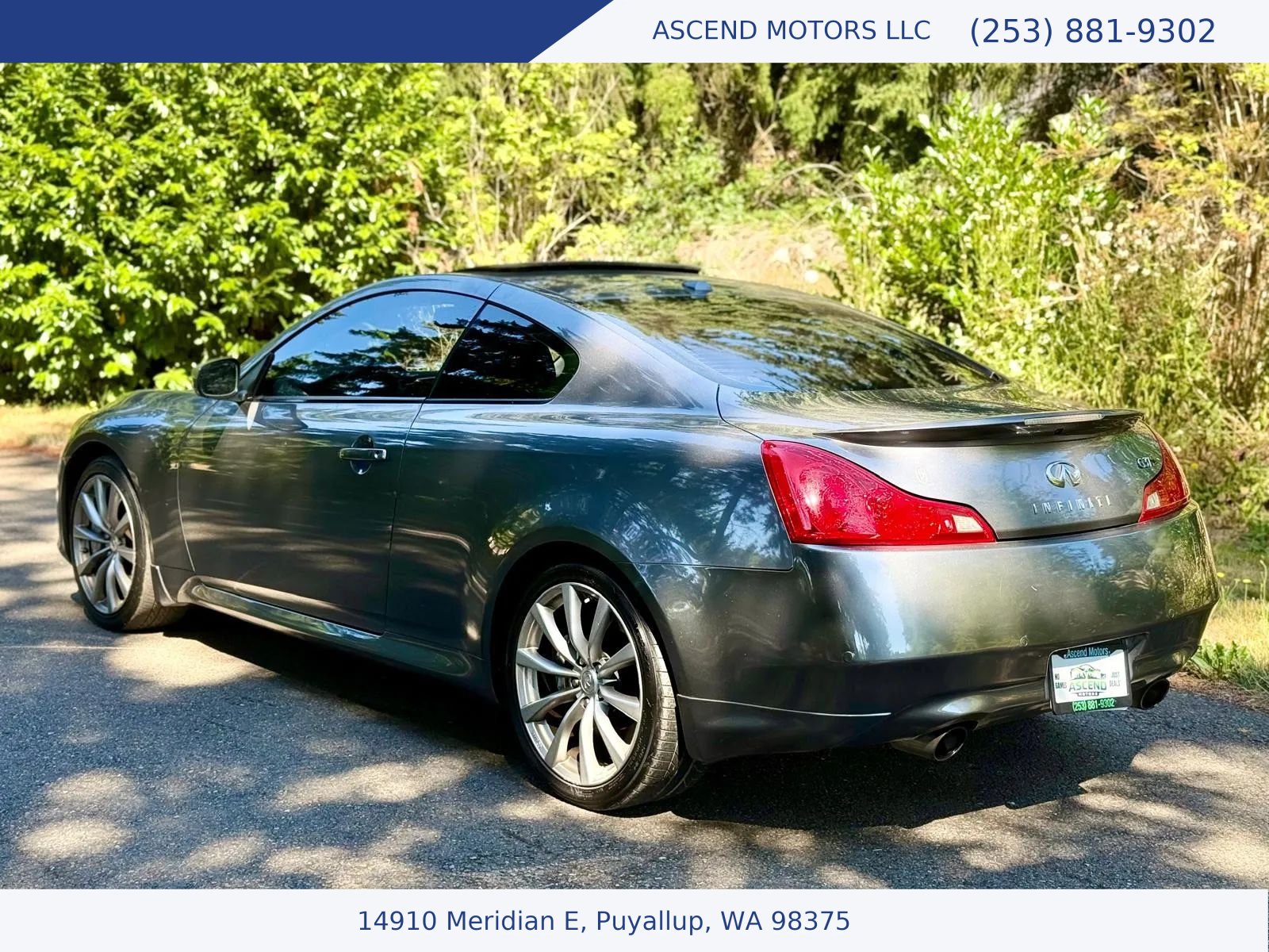 Used 2010 INFINITI G37 Sport w/ Navigation Pkg RWD image 3