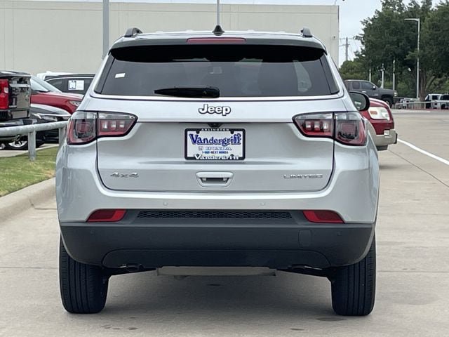 Used 2025 Jeep Compass Limited AWD/4WD image 5